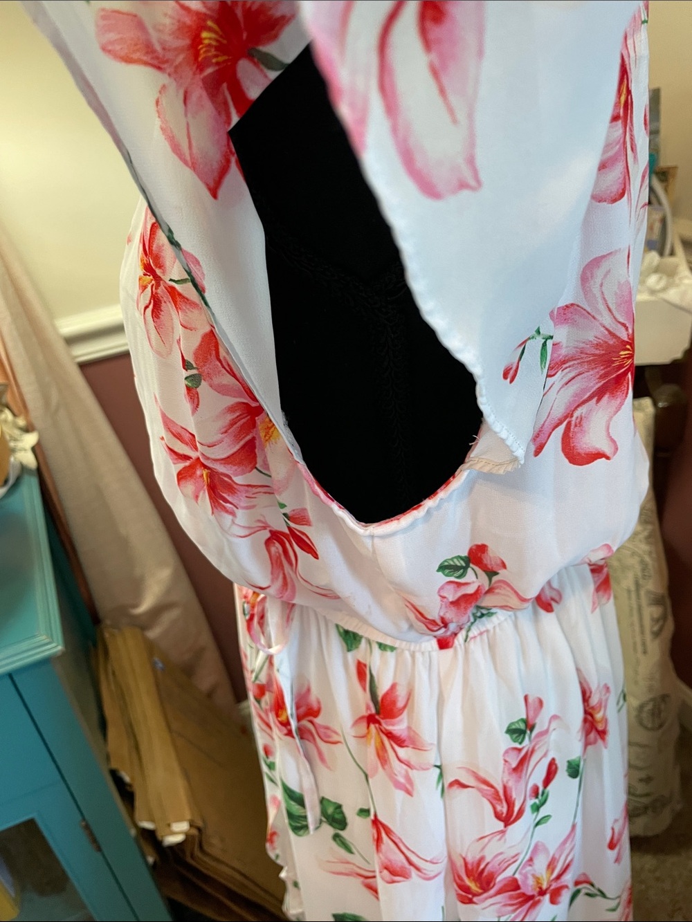 June & Ivy  Floral Wrap Midi Dress in Pink and White - Picture 8 of 11